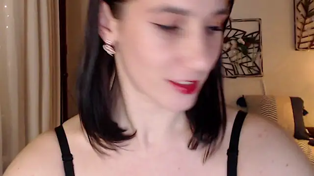 Snapshot of pepper_milf chatting on 01.10.25 pepper milf online show from 01.10.25