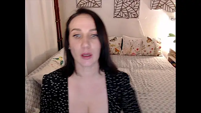 Snapshot of pepper_milf chatting on 04.20.26 pepper milf online show from 04.20.26