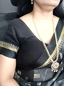 Snapshot of Deepthi_Mysore chatting on 01.11.25 Deepthi Mysore online show from 01.11.25