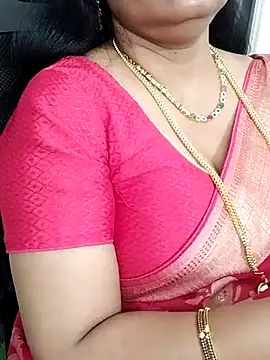 Snapshot of Deepthi_Mysore chatting on 02.19.25 Deepthi Mysore online show from 02.19.25