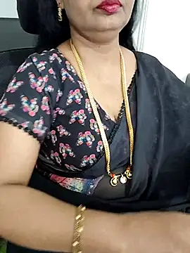 Snapshot of Deepthi_Mysore chatting on 02.28.25 Deepthi Mysore online show from 02.28.25