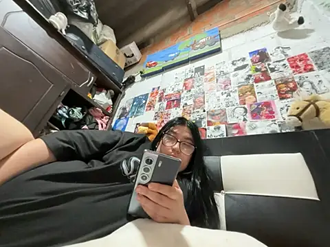 dafne19  online show from 04.06.26