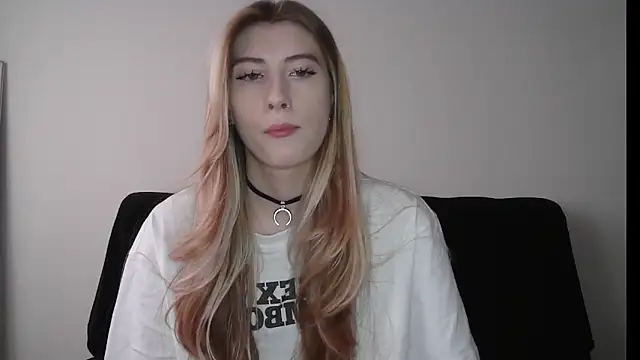 ErikaShyy online show from 11.03.25