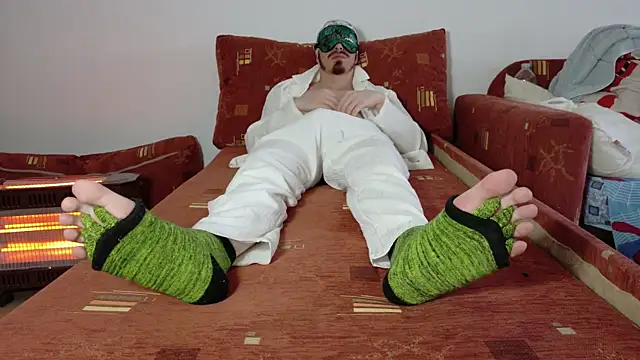 Snapshot of BarefootOmg chatting on 02.08.26 BarefootOmg online show from 02.08.26