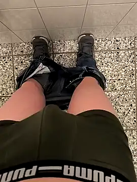 geilehecke1 online show from 02.25.26