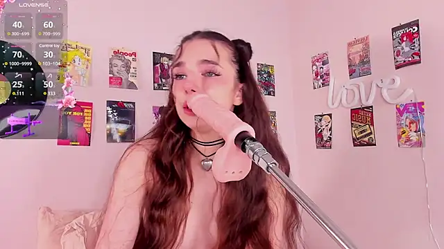 LosAlicee online show from 12.20.24