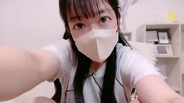 Snapshot of yukinA_xoxo chatting on 02.20.25 yukinA xoxo online show from 02.20.25