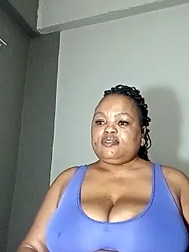 Snapshot of hugemelonsxxx chatting on 01.31.25 hugemelonsxxx online show from 01.31.25
