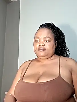 Snapshot of hugemelonsxxx chatting on 02.18.25 hugemelonsxxx online show from 02.18.25