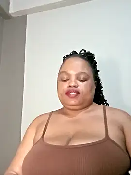 Snapshot of hugemelonsxxx chatting on 02.28.25 hugemelonsxxx online show from 02.28.25