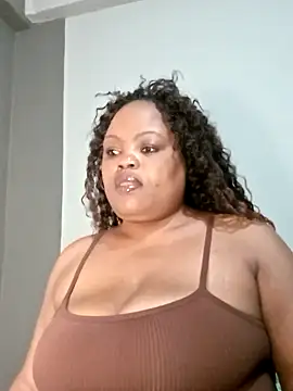 Snapshot of hugemelonsxxx chatting on 03.17.25 hugemelonsxxx online show from 03.17.25