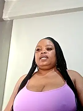 Snapshot of hugemelonsxxx chatting on 09.22.25 hugemelonsxxx online show from 09.22.25