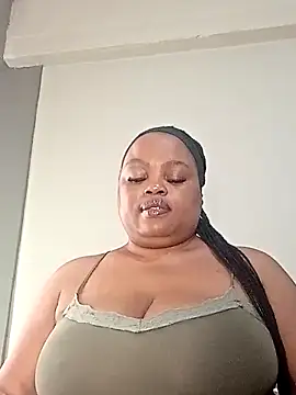Snapshot of hugemelonsxxx chatting on 10.02.25 hugemelonsxxx online show from 10.02.25