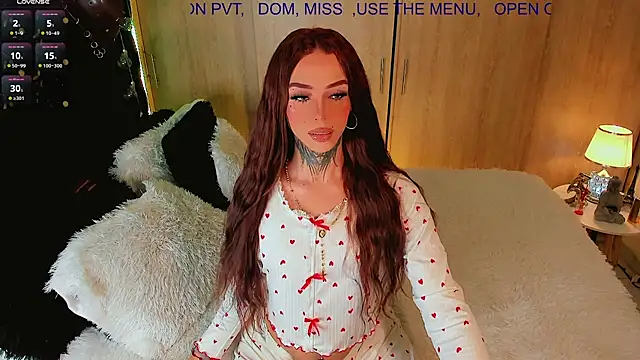 Snapshot of CALLME_GODDESS_ chatting on 06.17.26 CALLME GODDESS online show from 06.17.26