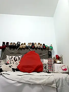 katysquirtdirty online show from 10.31.25