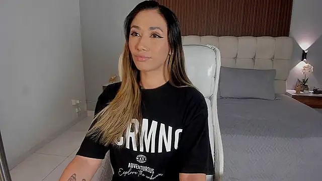 Snapshot of Emma23__ chatting on 02.19.26 Emma23 online show from 02.19.26