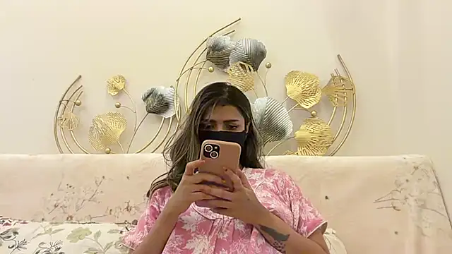 Snapshot of MaYaa__11 chatting on 05.07.26 MaYaa 11 online show from 05.07.26