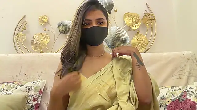 Snapshot of MaYaa__11 chatting on 05.21.26 MaYaa 11 online show from 05.21.26