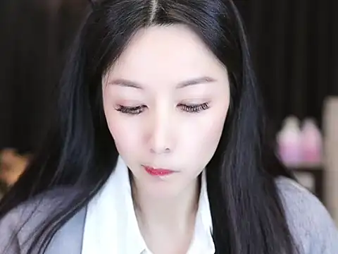 Nuyoah-77 online show from 01.25.25