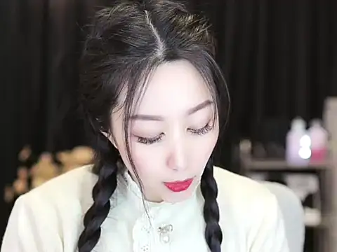 Nuyoah-77 online show from 02.08.25