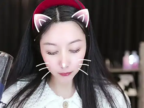 Nuyoah-77 online show from 02.20.25