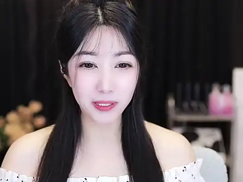 Nuyoah-77 online show from 09.20.25