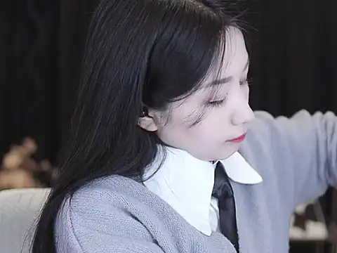 Nuyoah-77 online show from 03.17.26