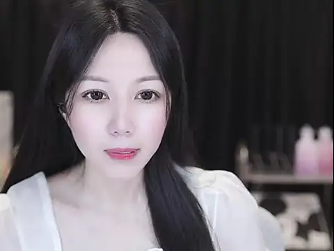 Nuyoah-77 online show from 04.13.26