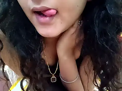 GoldnessAishu online show from 02.02.25