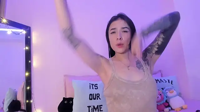 Snapshot of ValeriaCox chatting on 01.30.25 ValeriaCox online show from 01.30.25