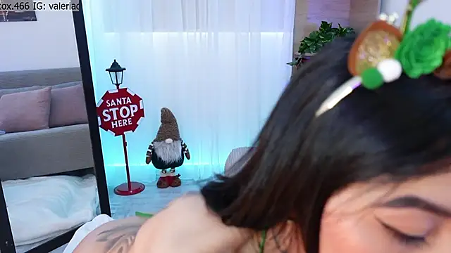 ValeriaCox online show from 12.18.25