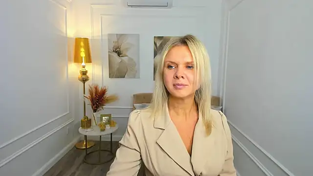 AgathaKlouin online show from 03.24.26