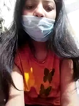 Snapshot of Hotty-Divya chatting on 12.11.24 Hotty-Divya online show from 12.11.24