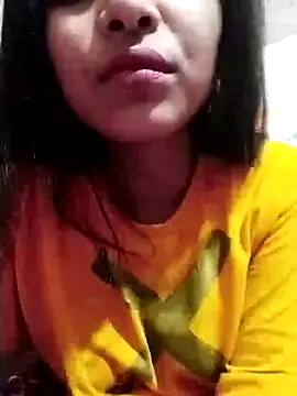 Snapshot of Hotty-Divya chatting on 12.26.24 Hotty-Divya online show from 12.26.24