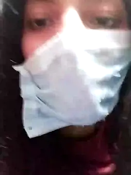 Snapshot of Hotty-Divya chatting on 01.01.25 Hotty-Divya online show from 01.01.25