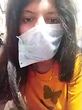 Snapshot of Hotty-Divya chatting on 01.02.25 Hotty-Divya online show from 01.02.25