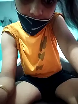 Snapshot of Hotty-Divya chatting on 09.15.25 Hotty-Divya online show from 09.15.25