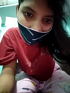 Snapshot of Hotty-Divya chatting on 09.21.25 Hotty-Divya online show from 09.21.25