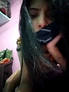 Hotty-Divya online show from 11.06.25