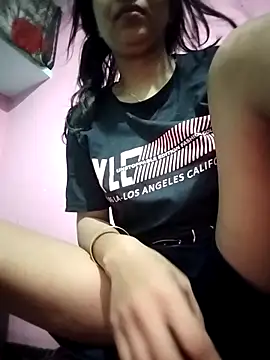 Snapshot of Hotty-Divya chatting on 04.19.26 Hotty-Divya online show from 04.19.26