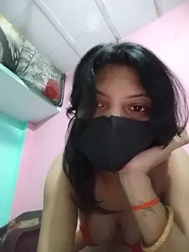 Snapshot of Hotty-Divya chatting on 05.19.26 Hotty-Divya online show from 05.19.26