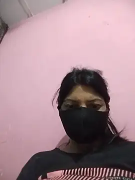Snapshot of Hotty-Divya chatting on 05.24.26 Hotty-Divya online show from 05.24.26