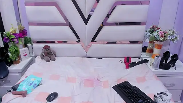 Avi Thomsonn online show from 12.11.24