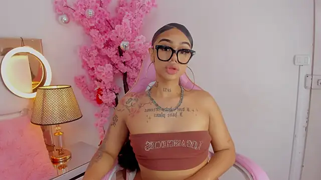 Mia Jansen online show from 12.18.24