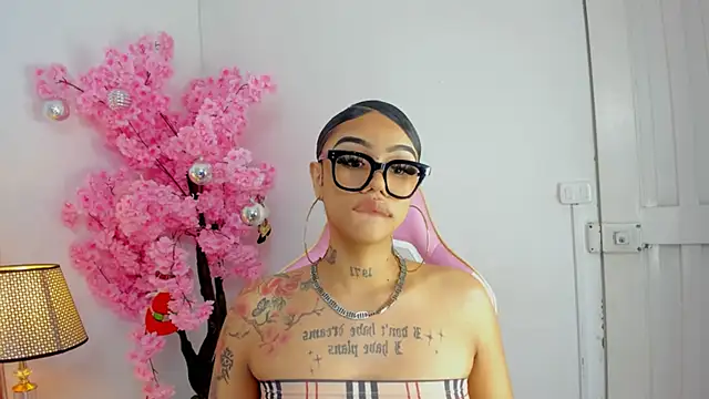 Mia Jansen online show from 12.21.24