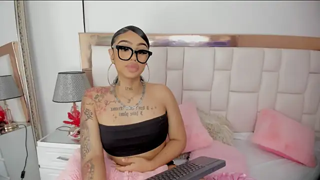 Mia Jansen online show from 02.10.25