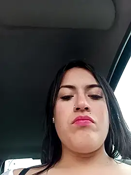 Snapshot of Lesly_10- chatting on 01.25.25 Lesly 10- online show from 01.25.25