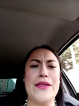 Snapshot of Lesly_10- chatting on 03.05.25 Lesly 10- online show from 03.05.25