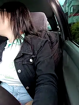 Snapshot of Lesly_10- chatting on 03.06.25 Lesly 10- online show from 03.06.25