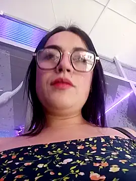 Snapshot of Lesly_10- chatting on 03.07.25 Lesly 10- online show from 03.07.25